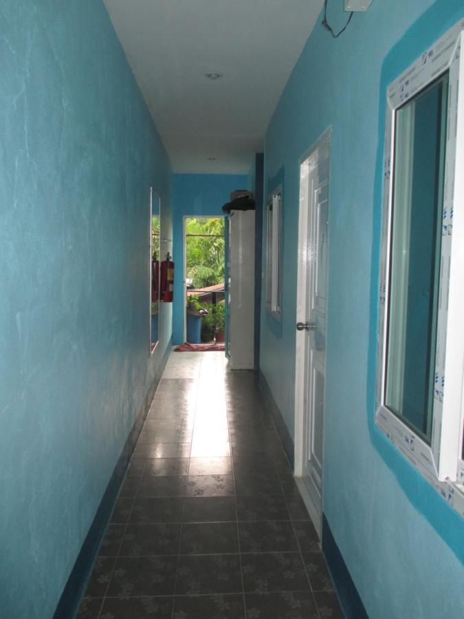 Rehab Hostel Phi Phi Don Exterior foto